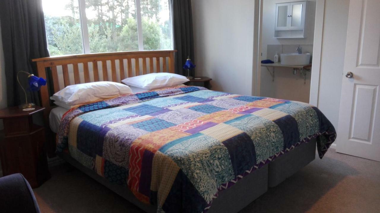 Purple Hen Country Lodge Katikati Exterior foto